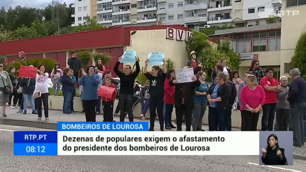 Manifesta��o em Lourosa contesta presidente da associa��o de bombeiros