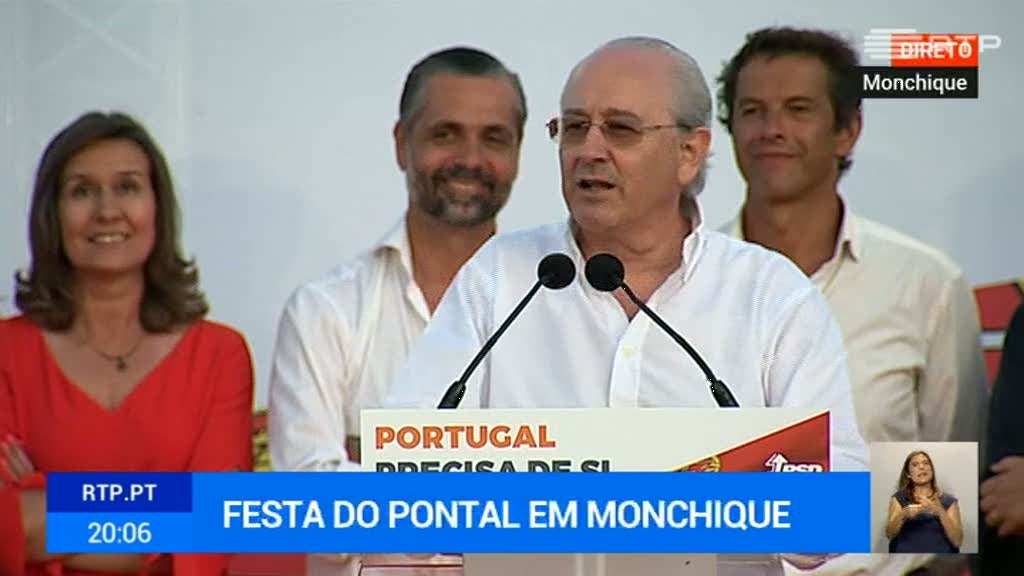 Rui Rio leu quadras no Pontal a ironizar com governo de Ant�nio Costa
