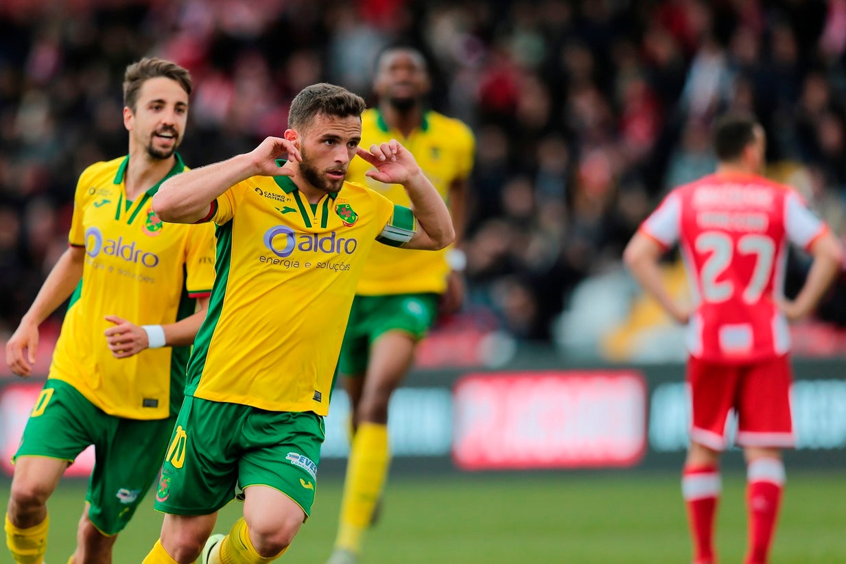 P. Ferreira vence nas Aves e foge aos �ltimos lugares, veja o resumo