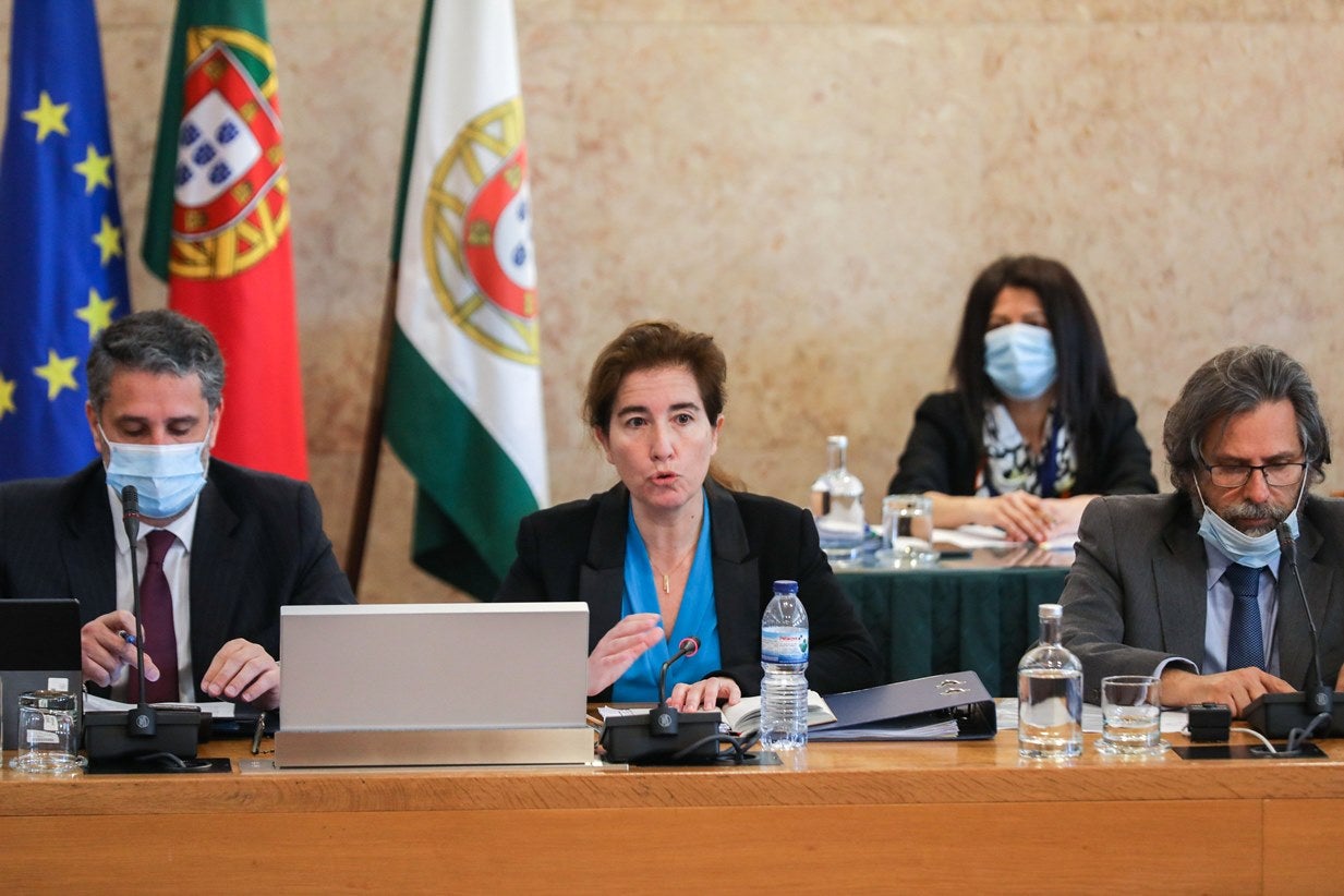 Covid-19. Apoios do Governo abrangem 1 milh�o e 200 mil trabalhadores