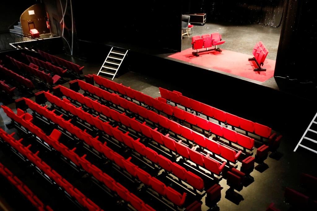 Minist�rio da Cultura envia documento curto e pouco explicito para a realiza��o de espet�culos