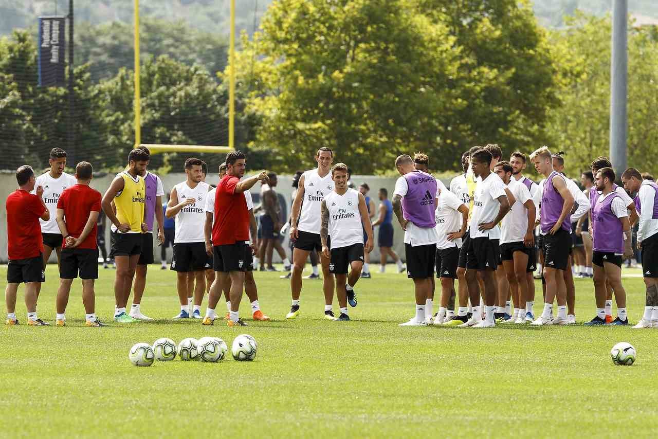 Benfica faz ajustes para o jogo com o AEK