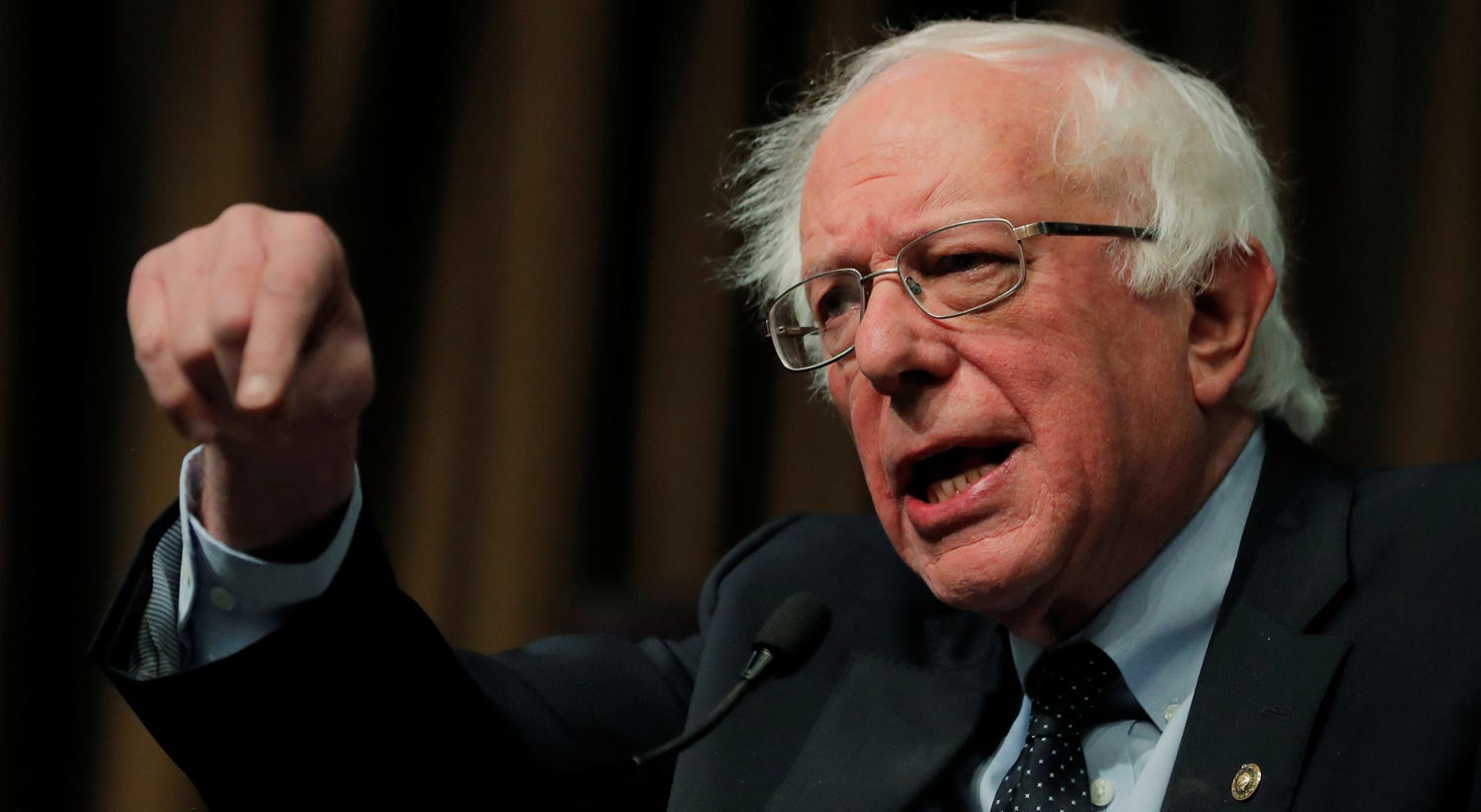 Bernie Sanders divulga impostos e aumenta press�o sobre Trump