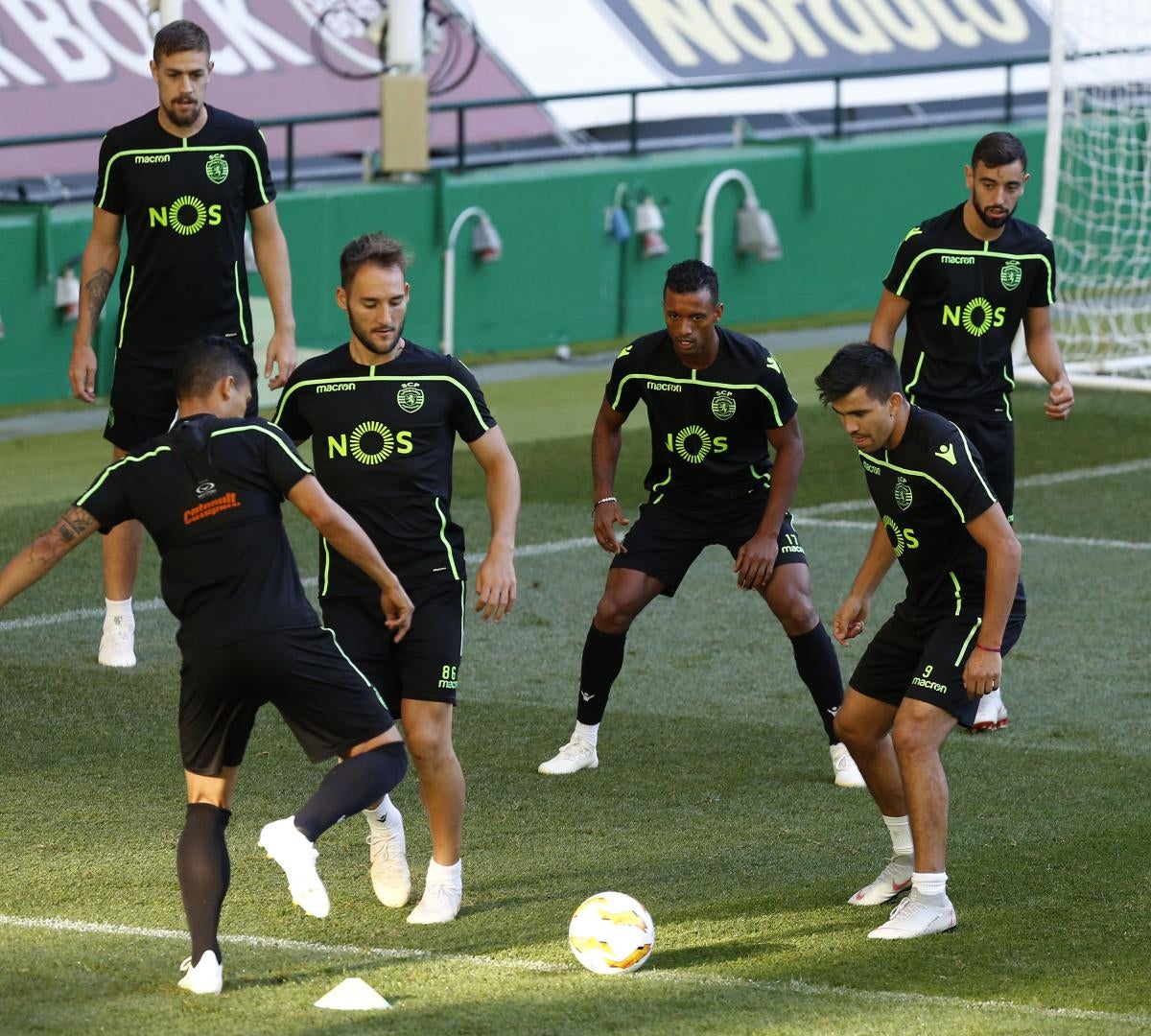 Sporting � procura de uma vit�ria na Ucr�nia