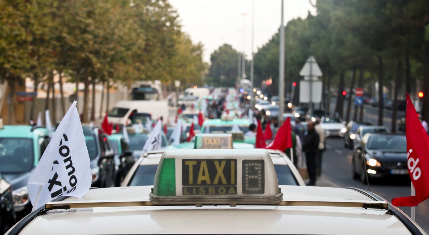 T�xis invadem Lisboa