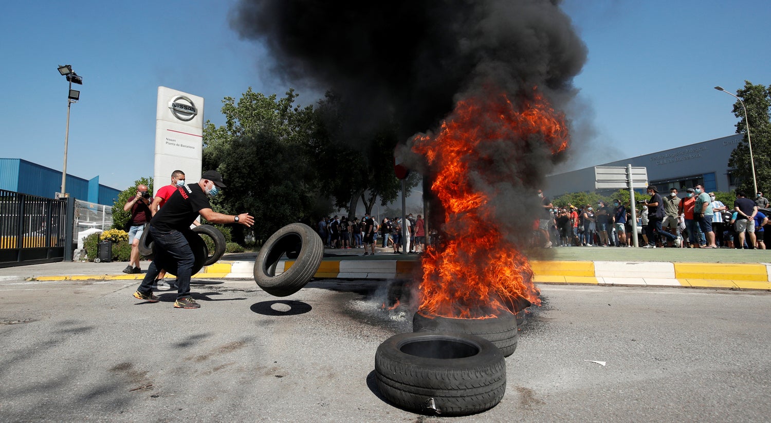 Nissan prepara-se para fechar a f�brica em Barcelona