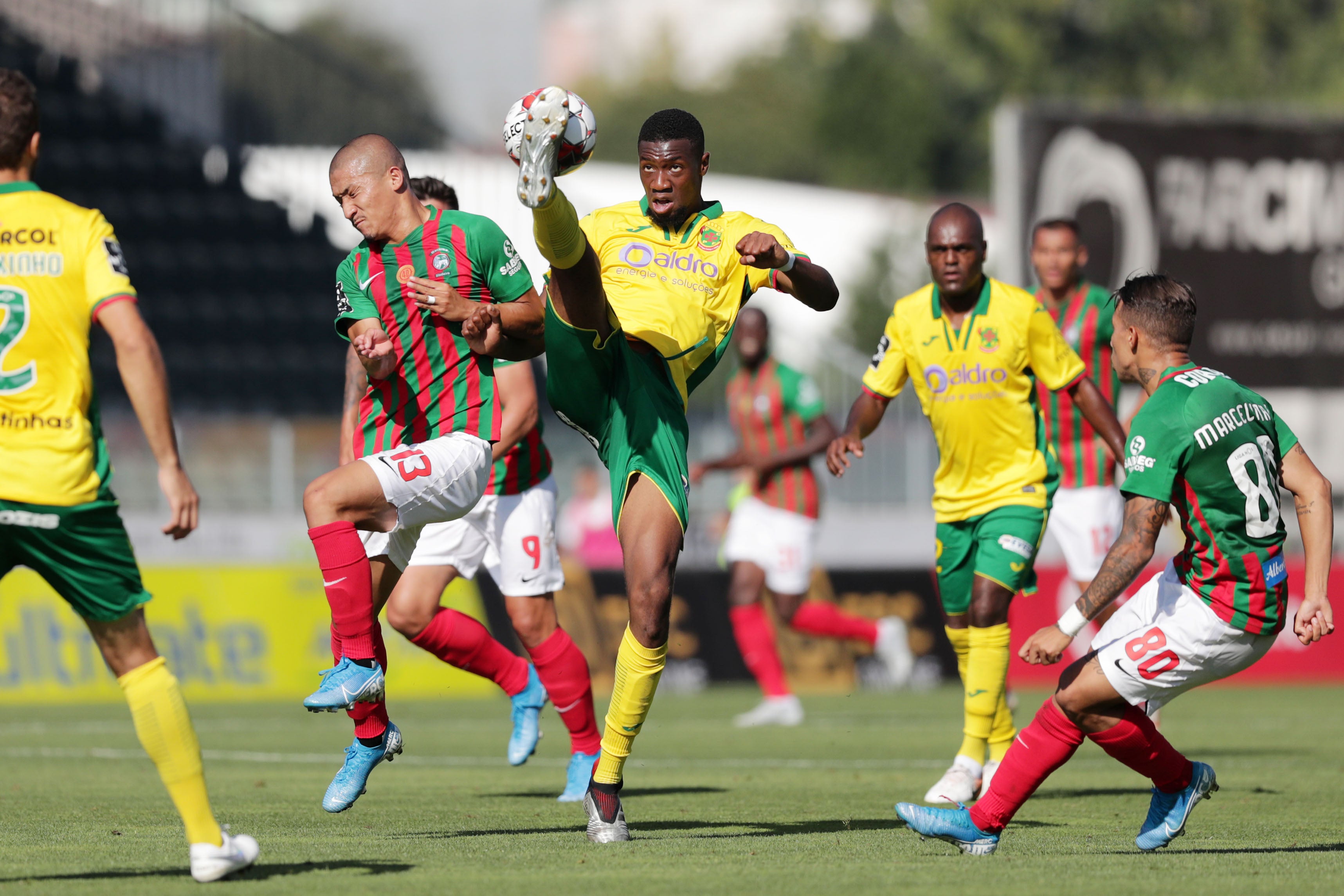 Rodrigo Pinho aponta golo da vit�ria do Mar�timo em Pa�os de Ferreira