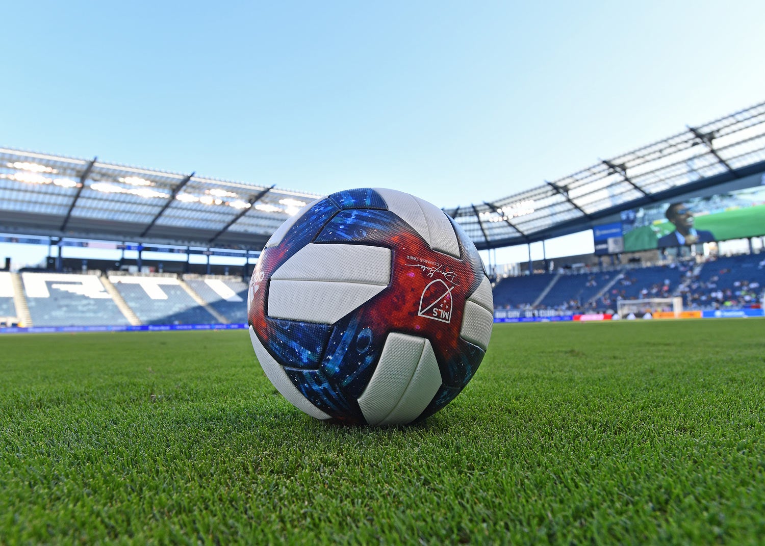 Feirense recupera de desvantagem de dois golos para empatar em Matosinhos