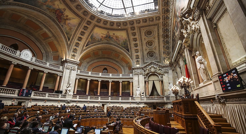 Sondagem com simula��o em urna mostra P�F seis pontos acima do PS