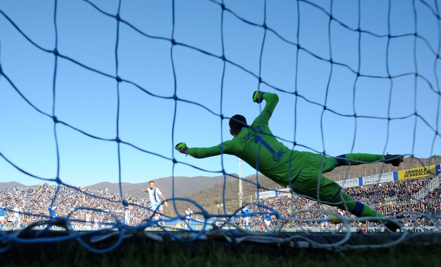 Liga italiana recome�a em 20 de junho, diz ministro