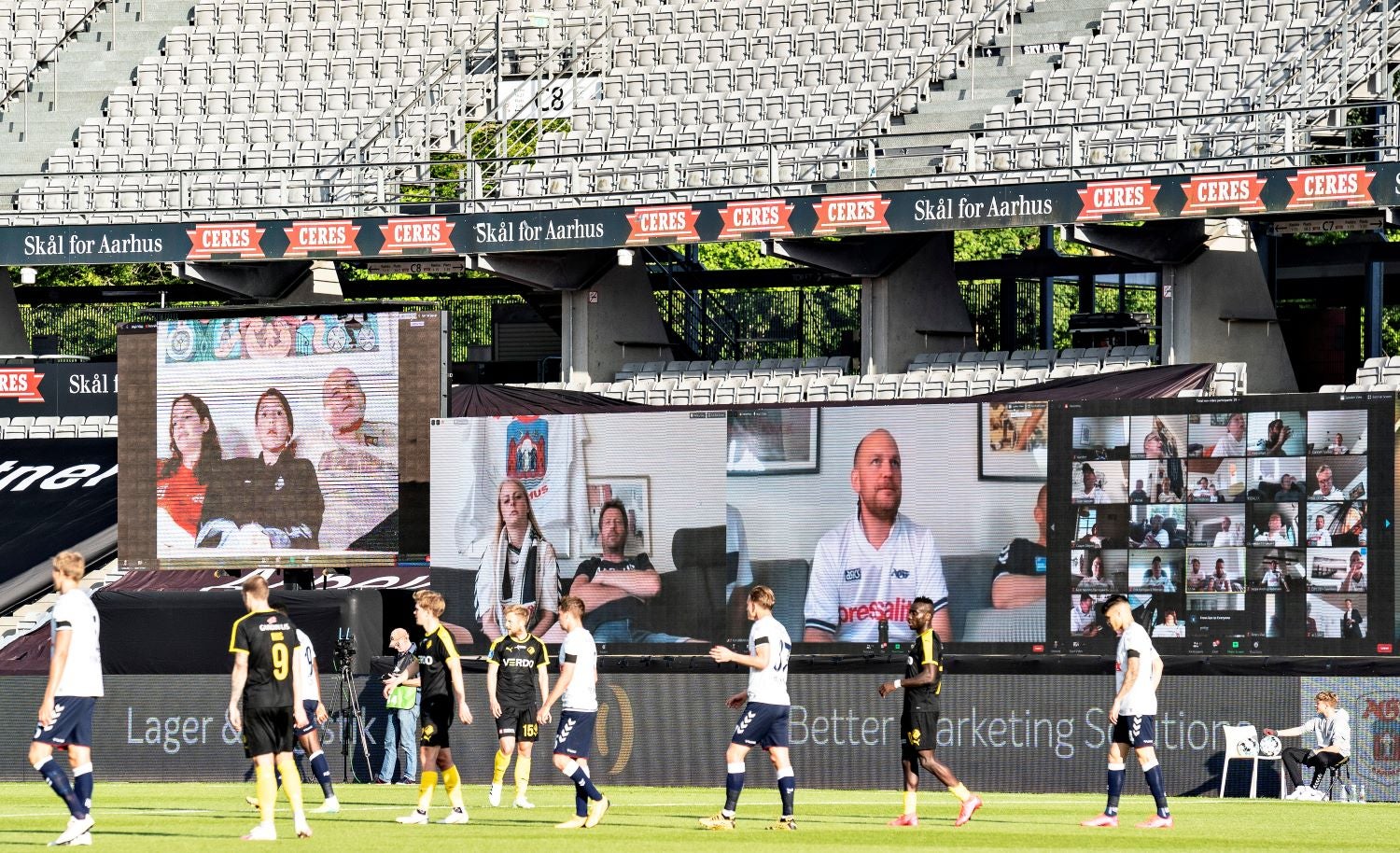 Adeptos participam por Zoom no regresso da Liga dinamarquesa