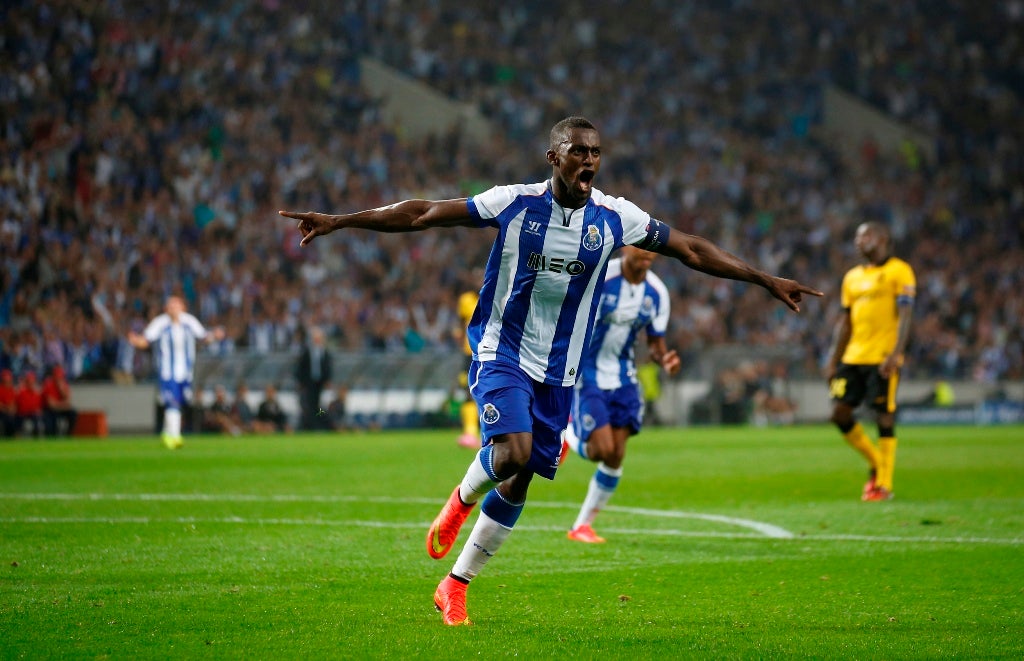 FC Porto e Mar�timo adiam jogos da 27� jornada