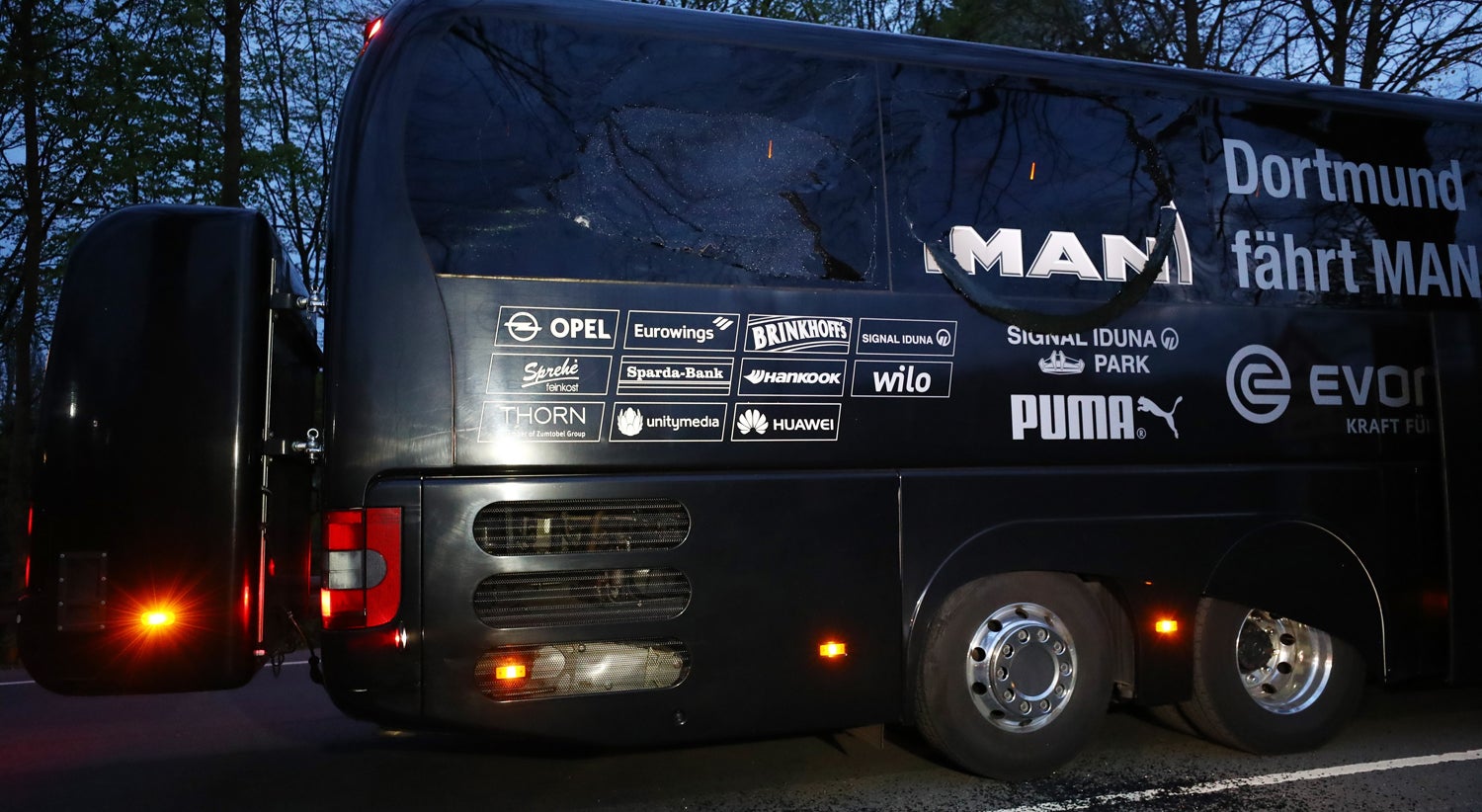 Explos�o atinge autocarro do Borussia