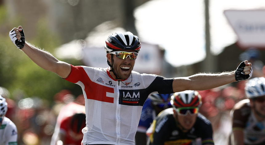 Belga Jonas van Genetchen ganha etapa da Vuelta