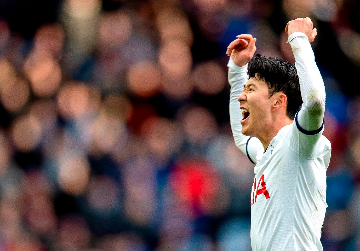 Covid-19. Son isolado do plantel do Tottenham quando chegar de Seul