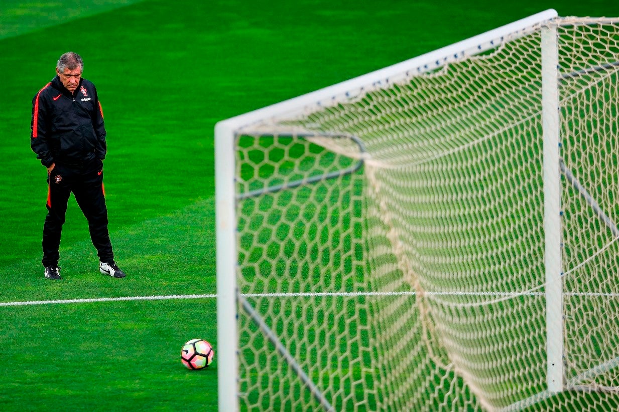 Europeu. Fernando Santos quer entrar em for�a no apuramento