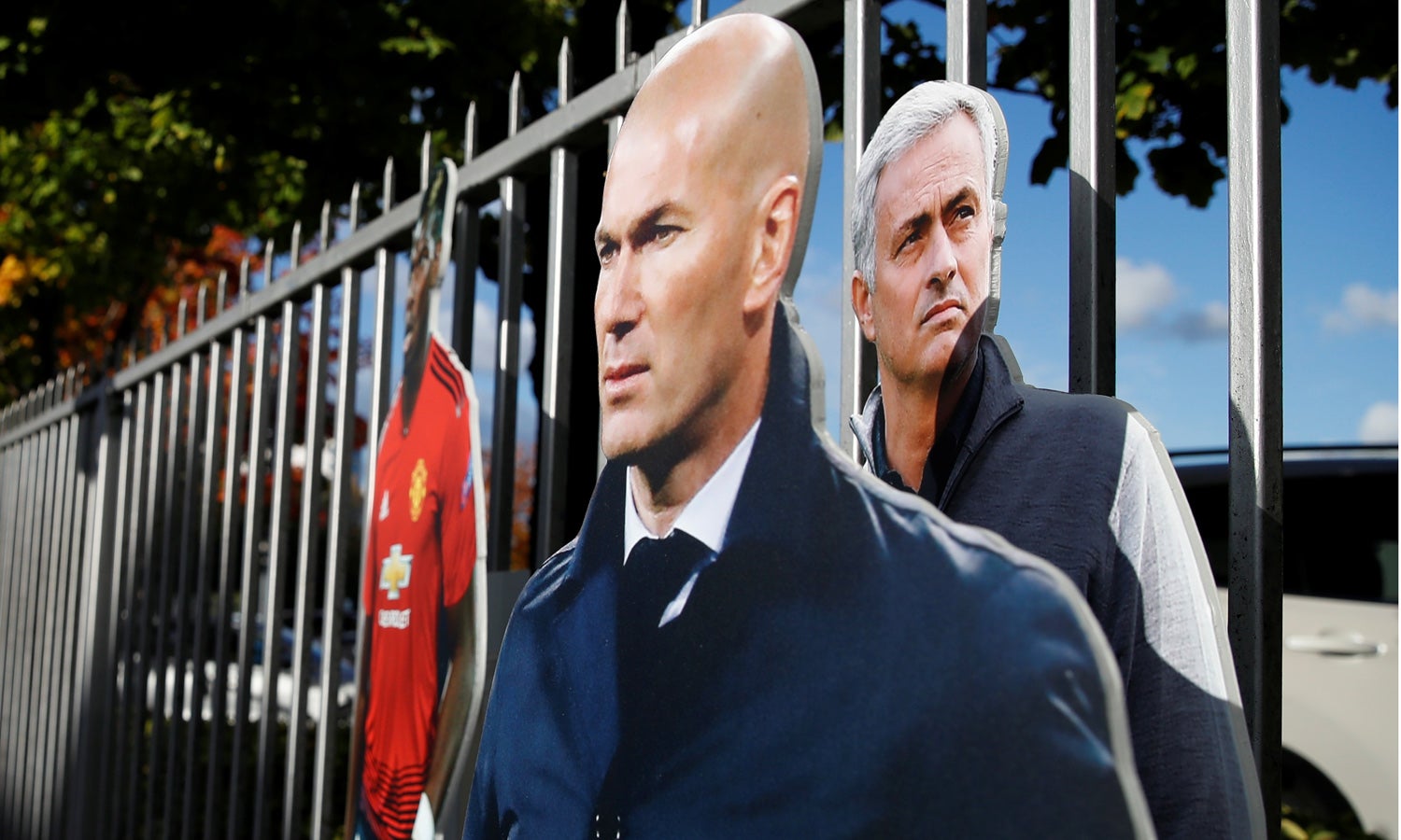 Zinedine Zidane a caminho do Manchester United