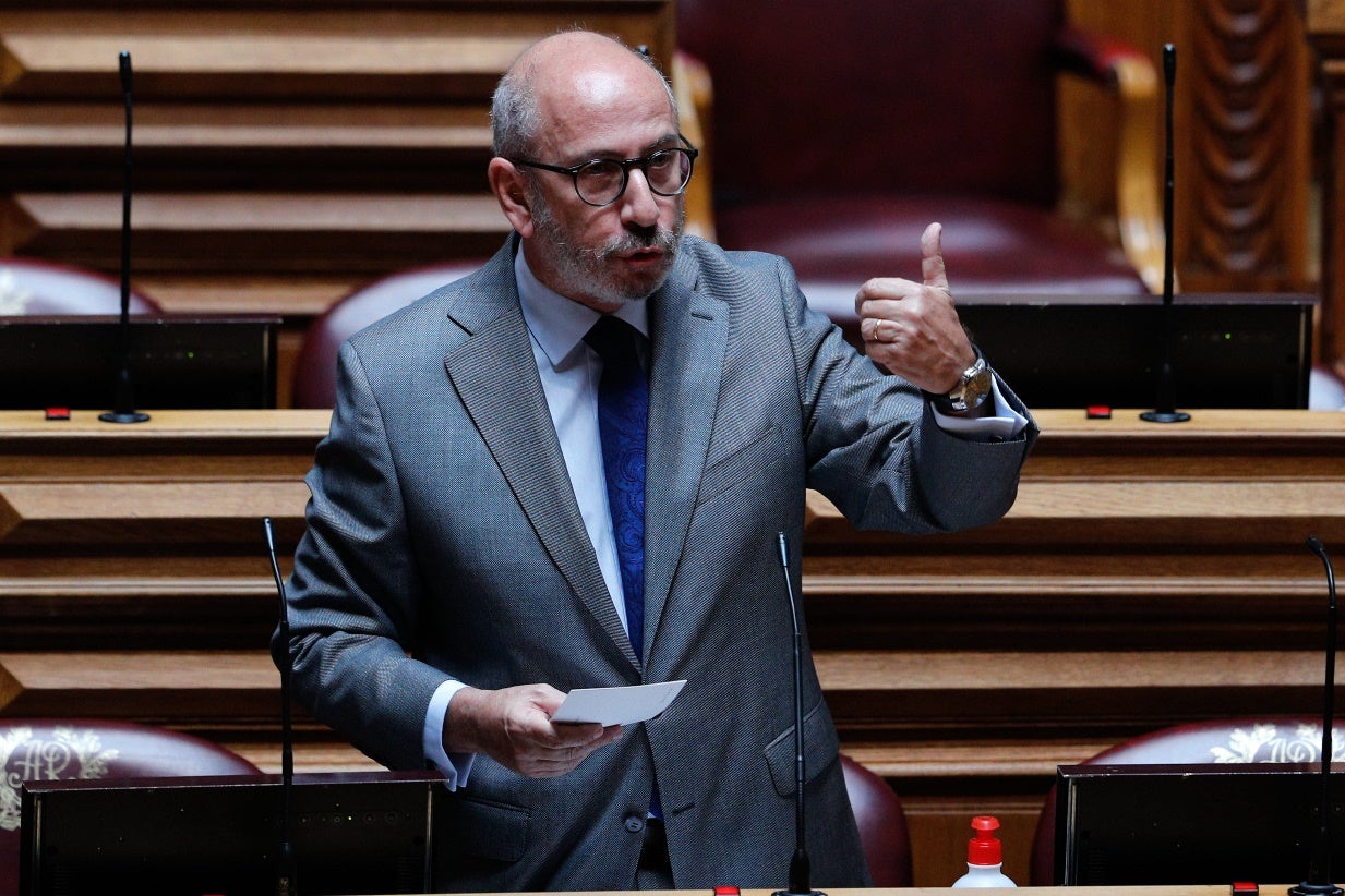 CDS-PP sa�da proposta europeia de fundo de recupera��o como passo importante