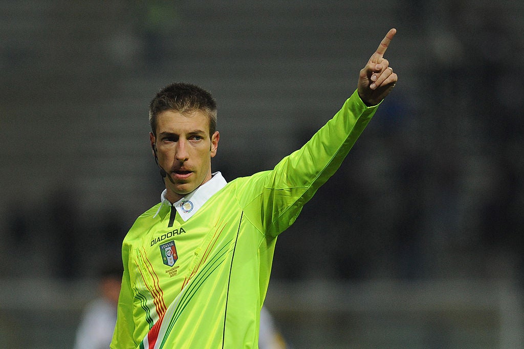 �rbitros italiano e b�snio nos jogos de SC Braga e Vit�ria