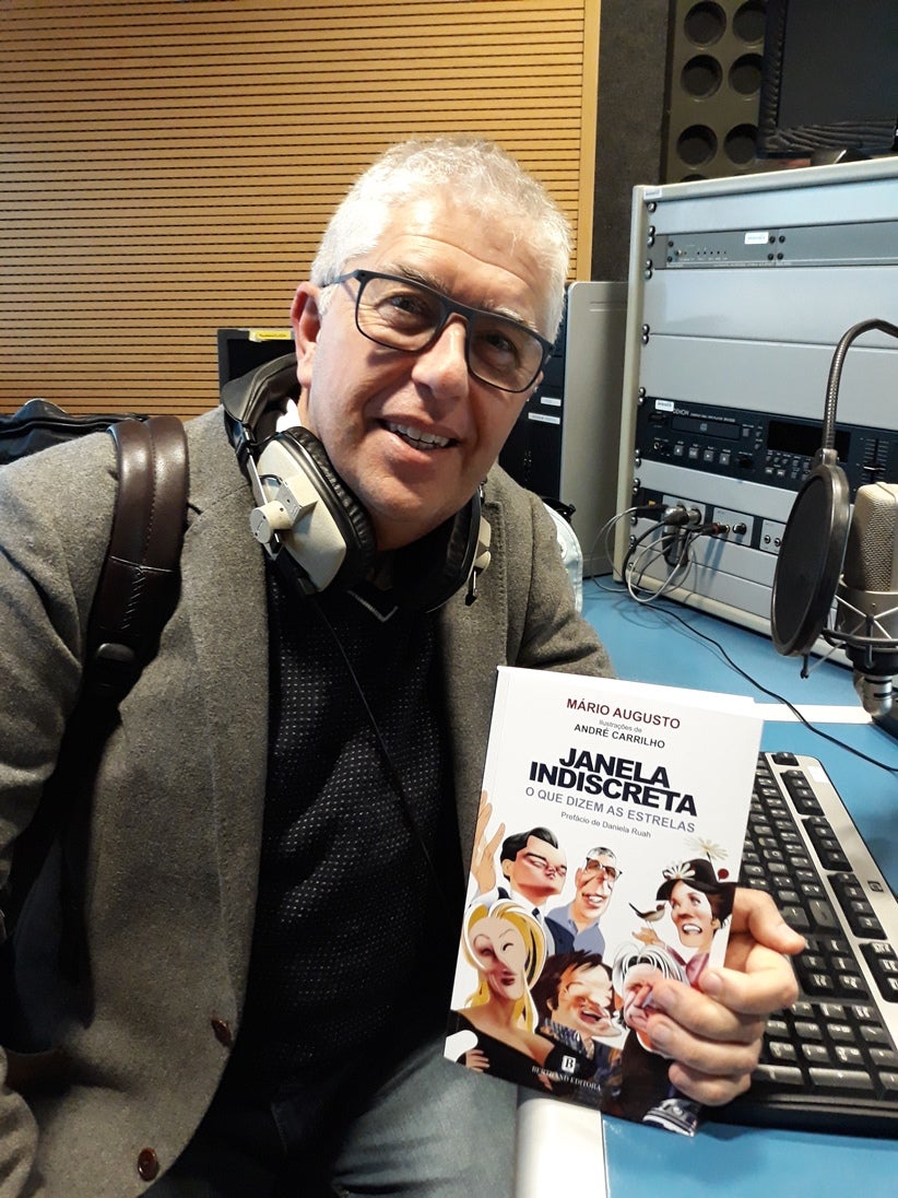 Janela Indiscreta, o que dizem as estrelas , um livro que p�gina a p�gina revela segredos de 25 estrelas de Hollywood