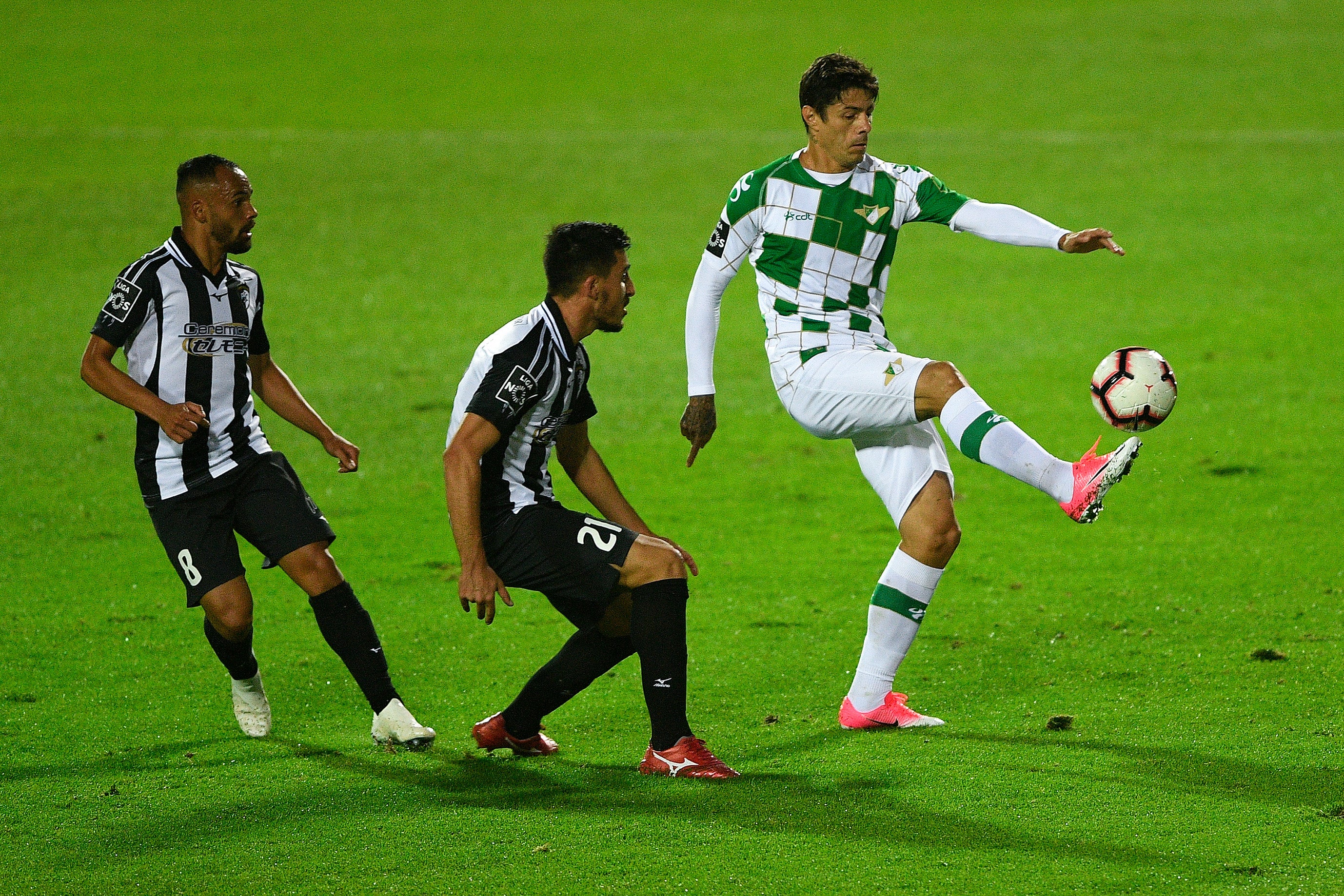 Quarta ronda da I Liga arranca em Moreira de C�negos e Jamor