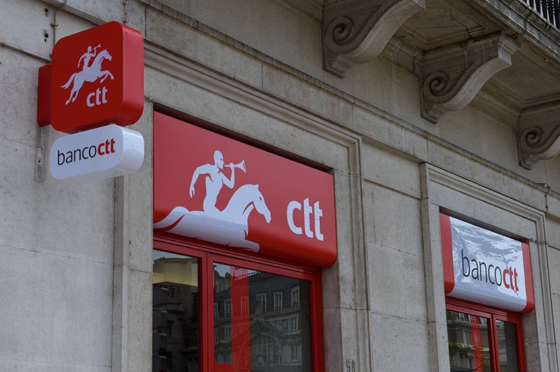 BE e PCP querem os CTT nas m�os do Estado