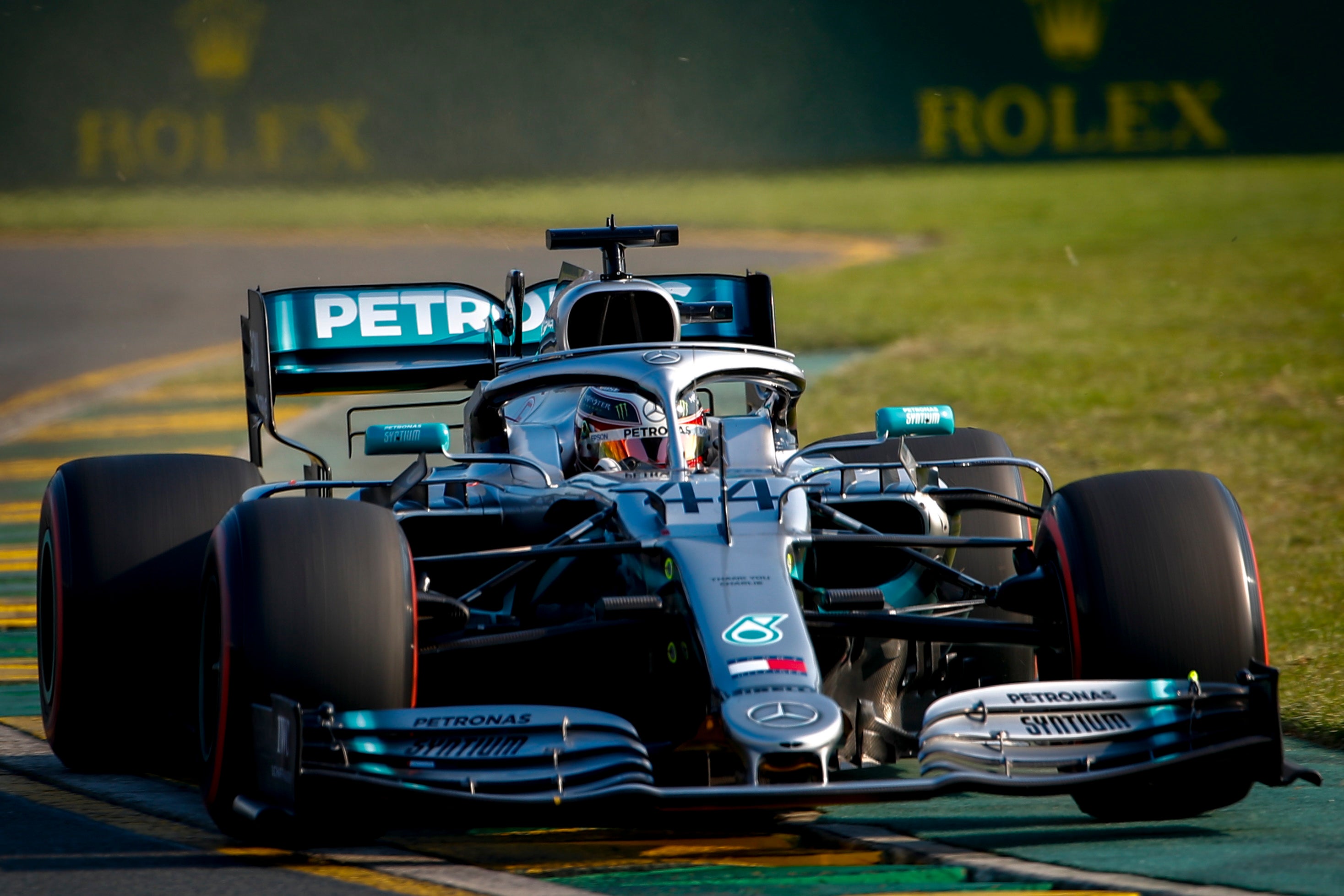 Lewis Hamilton conquista pole no Grande Pr�mio da Austr�lia