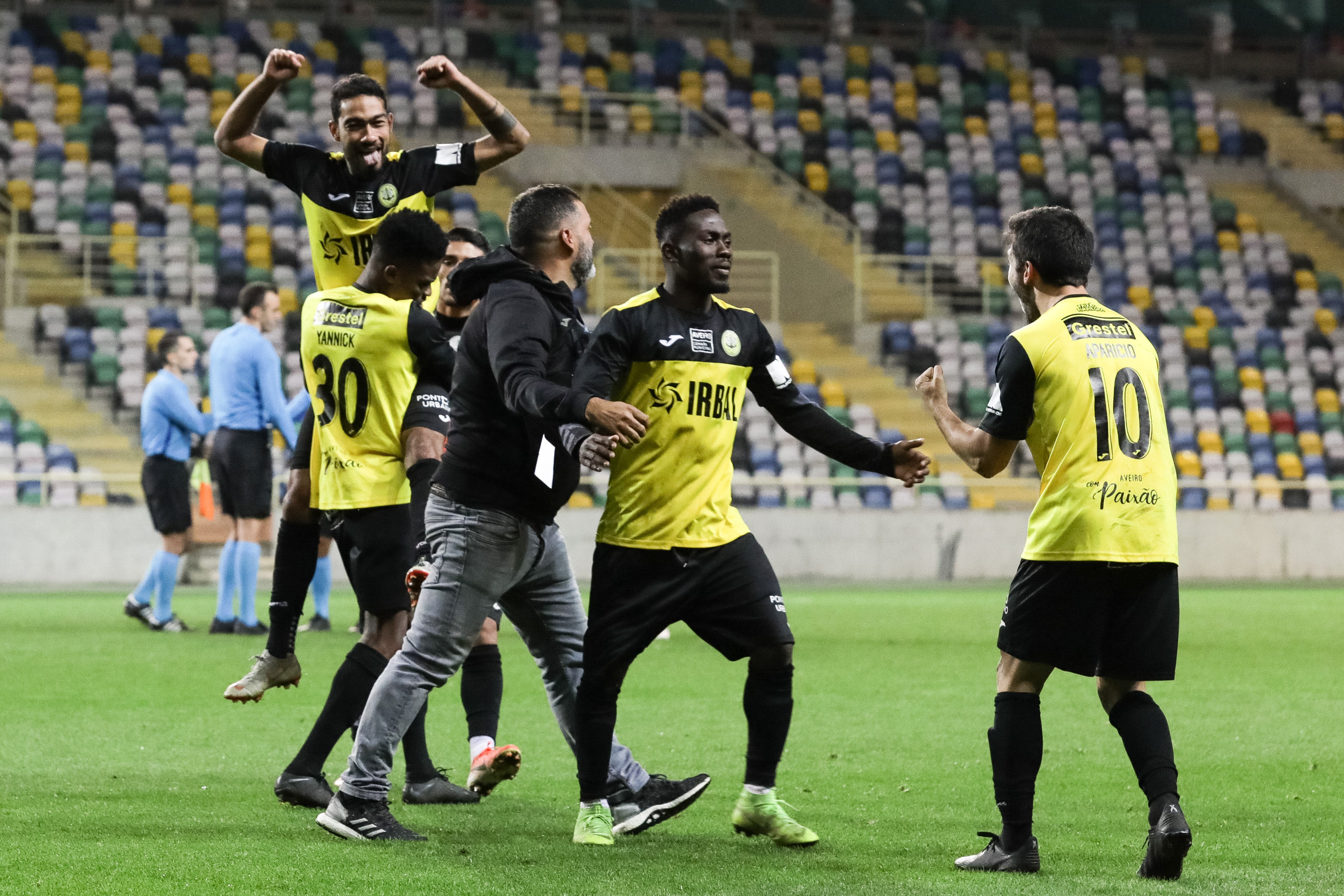 Tomba-gigantes com hist�ria!