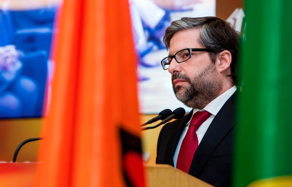 Marco Ant�nio Costa diz que governo deve mudar forma de olhar para as For�as Armadas