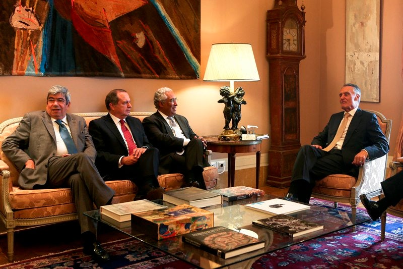 Costa pronto para governar com maioria � esquerda