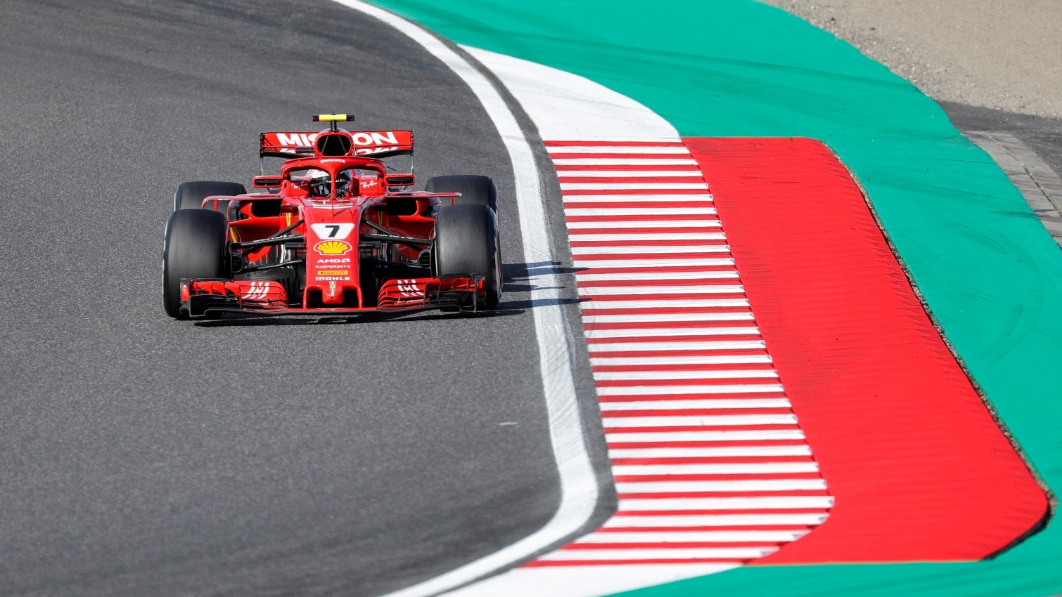 Covid-19. F�rmula 1 com funcion�rios em `lay-off` e executivos com cortes substanciais