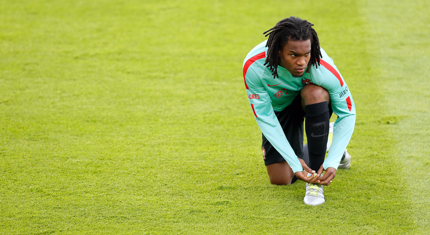 Rummenigge adjetiva contrata��o de Renato Sanches de corajosa