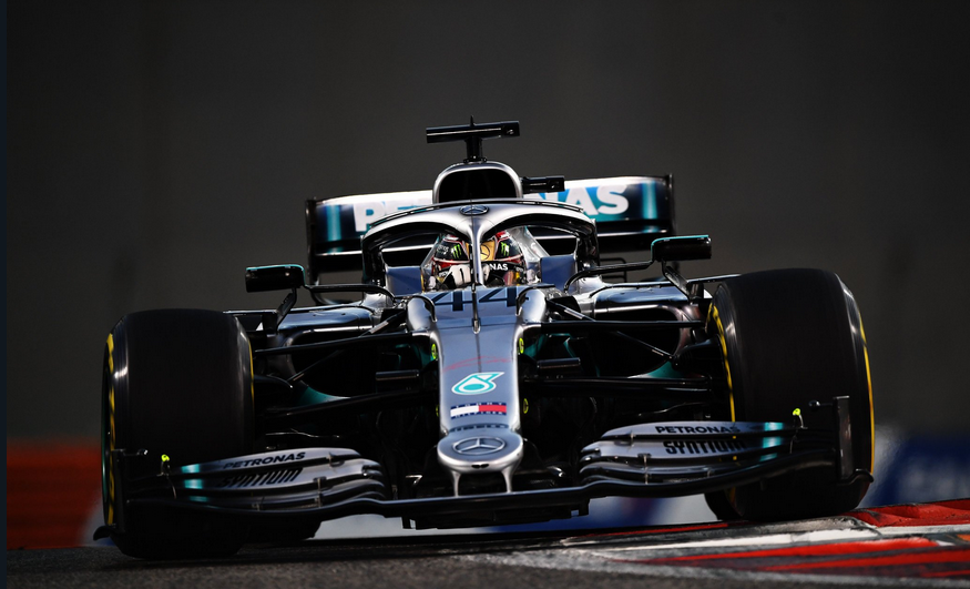 Hamilton vence em AbuDhabi
