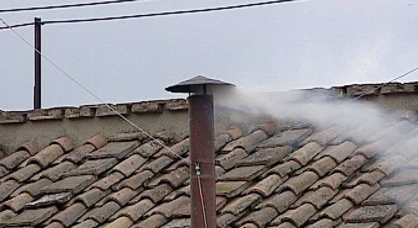 Bel�m ainda sem fumo branco