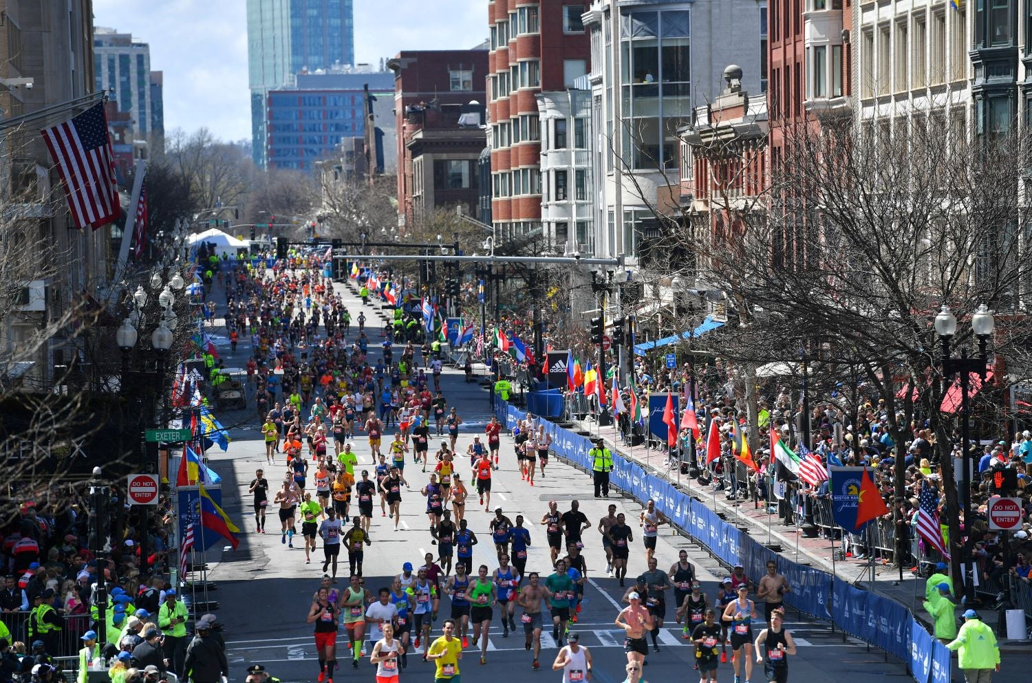 Hist�rico cancelamento da Maratona de Boston, o primeiro em 124 anos
