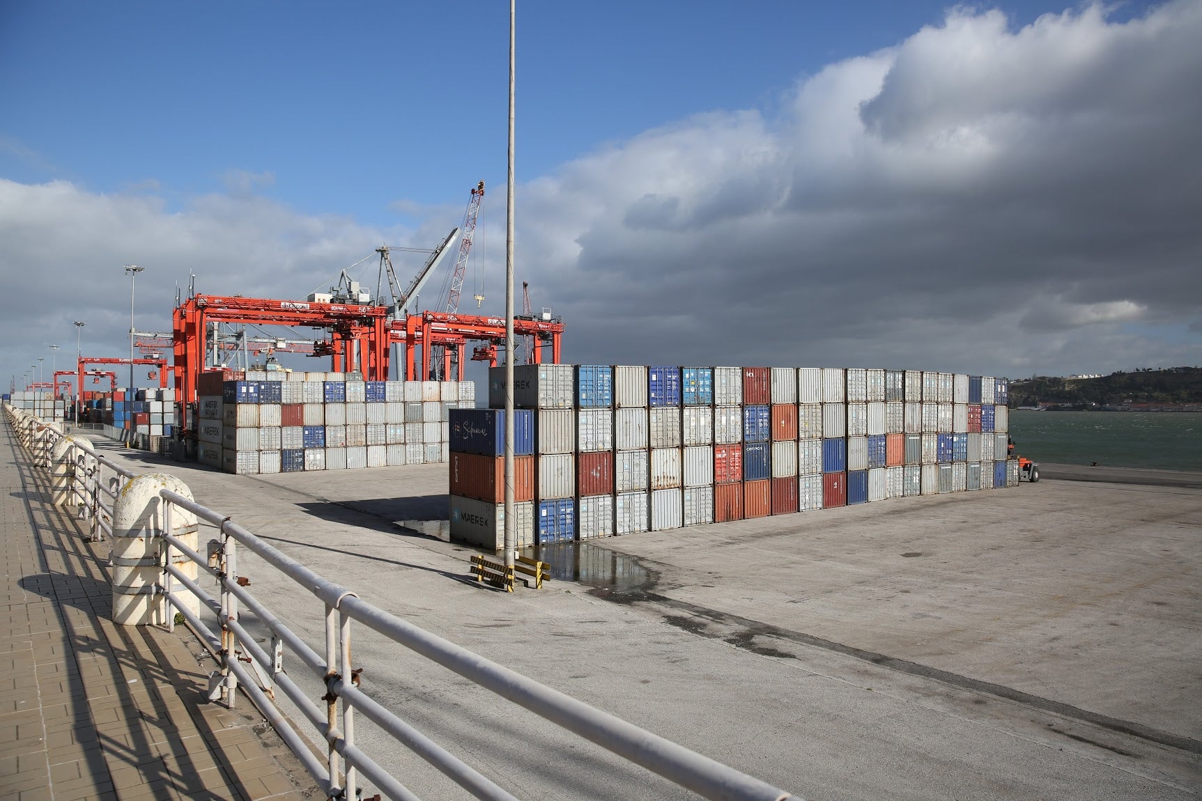 Quebra nas exporta��es trava crescimento econ�mico em Portugal