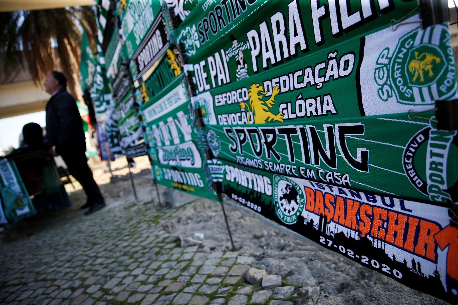 Varandas defende uni�o dos rivais para evitar o colapso do futebol