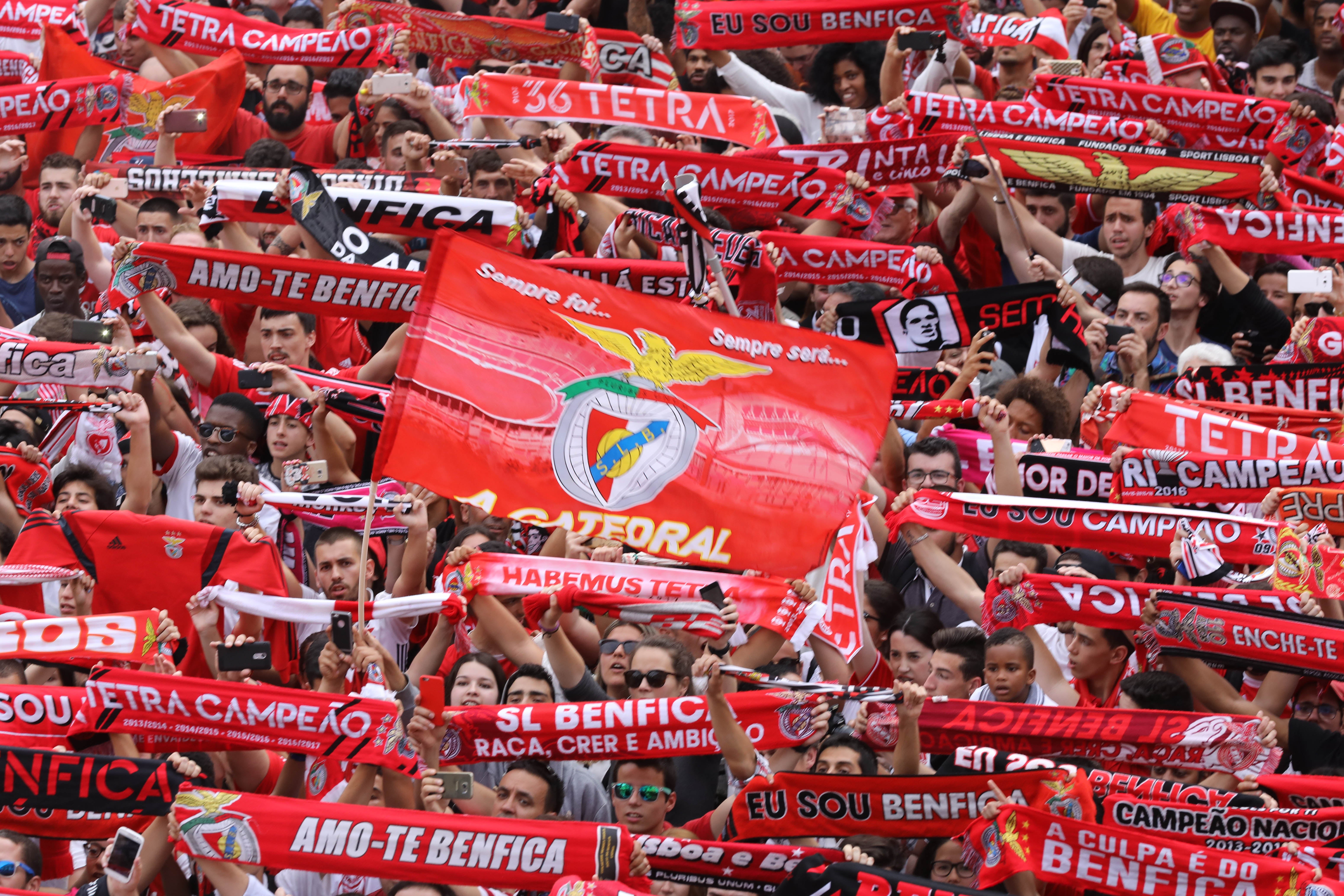 Benfica inicia venda de bilhetes para o Benfica-FC Porto