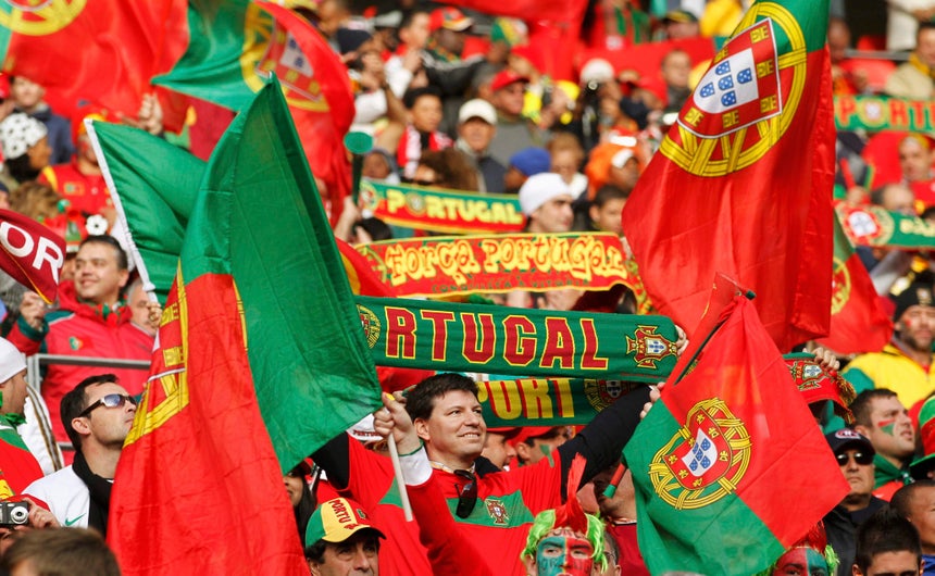 Presidente pede � sele��o que pense nos milh�es de portugueses