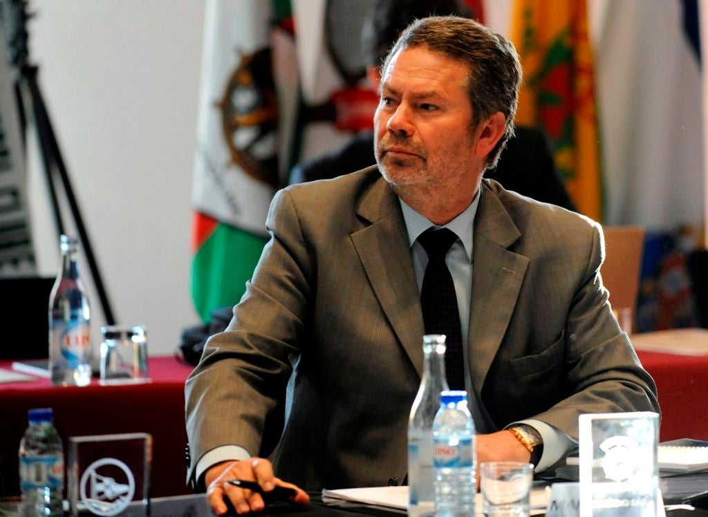 Carlos Pereira diz que plantel do Mar�timo est� fechado a entradas mas n�o a sa�das