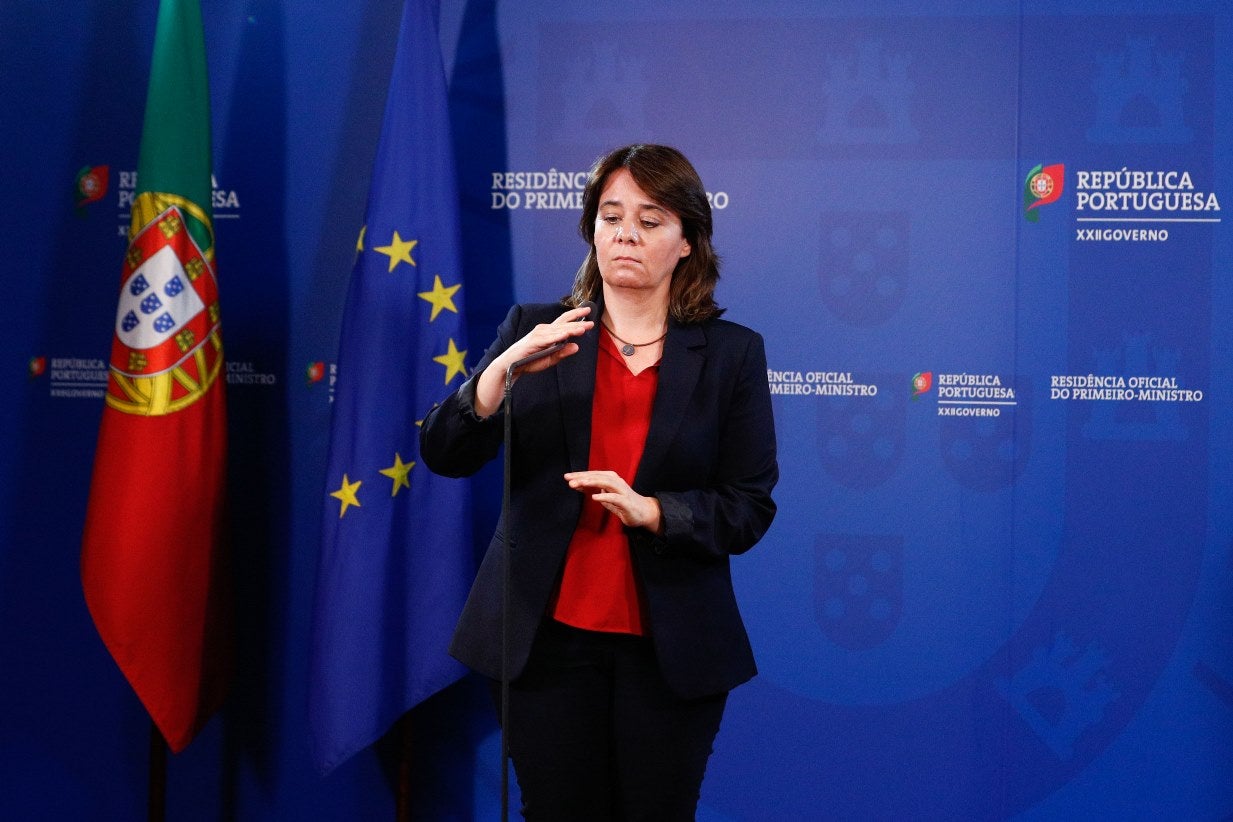 Catarina Martins quer lay-off com sal�rio pago a 100%