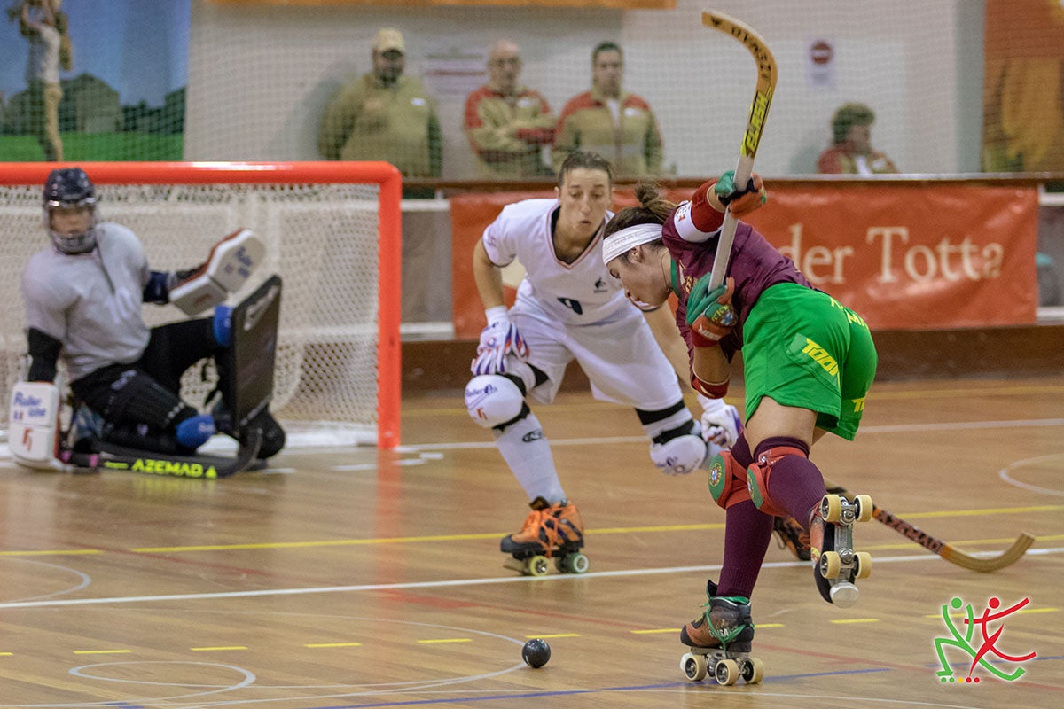 Portugal goleou a Fran�a no Europeu feminino de h�quei