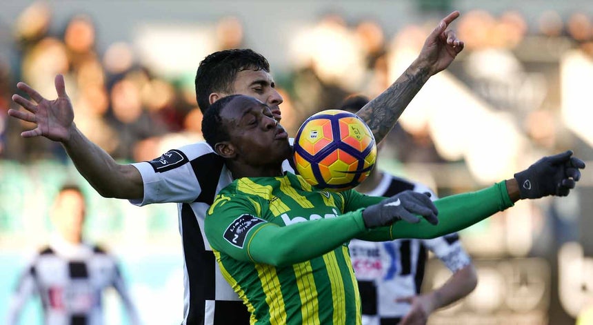 Tondela deixa fugir vantagem e empata com Boavista