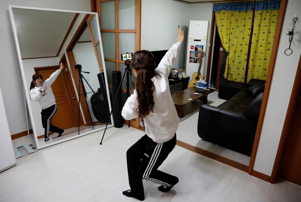 Praias restritas mas a boa onda do Surf tamb�m se treina em casa