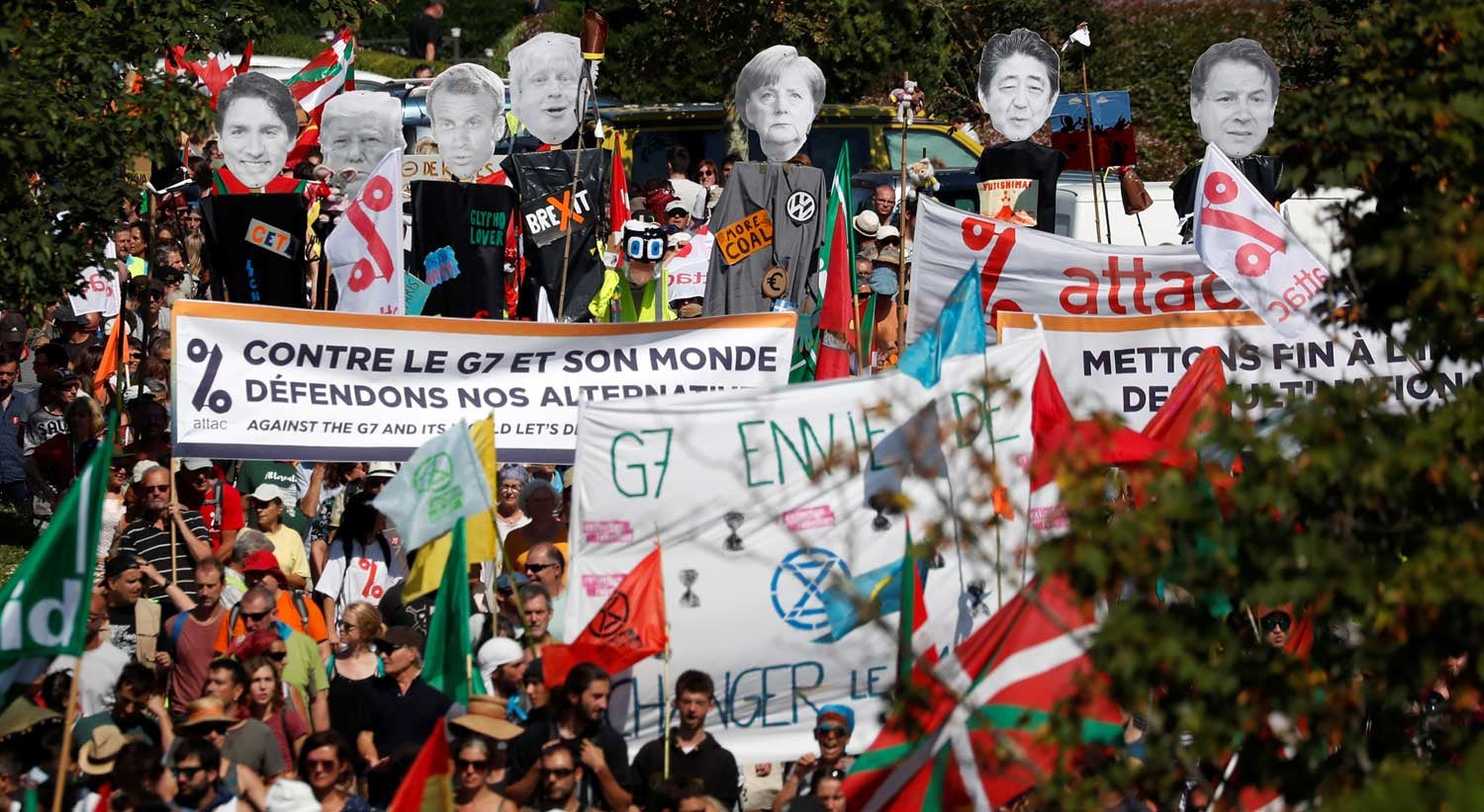 Centenas contra o G7