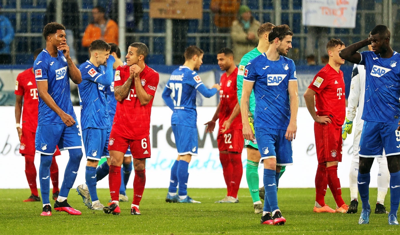 Bayern passeia em Hoffenheim e mant�m-se isolado no primeiro lugar