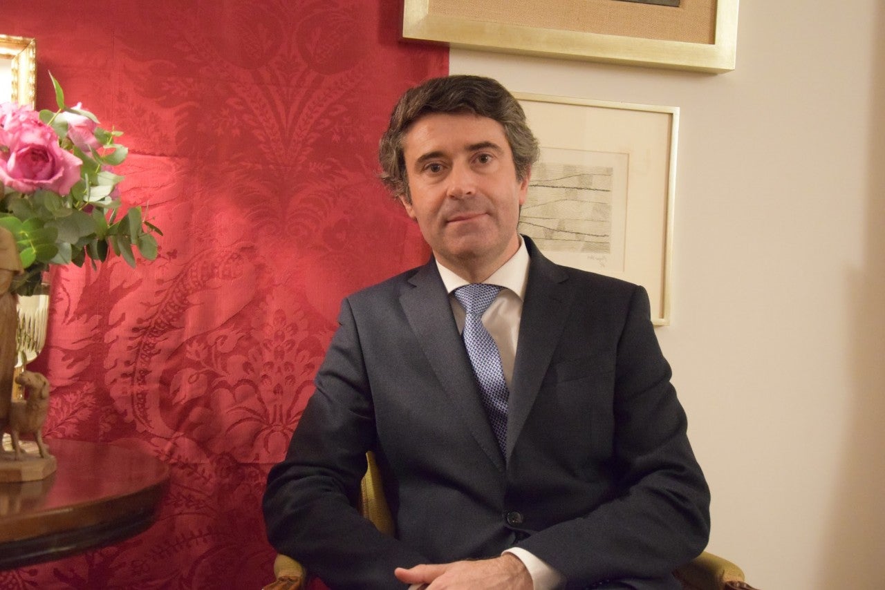 Jos� Lu�s Carneiro avalia ajuda a prestar em Mo�ambique