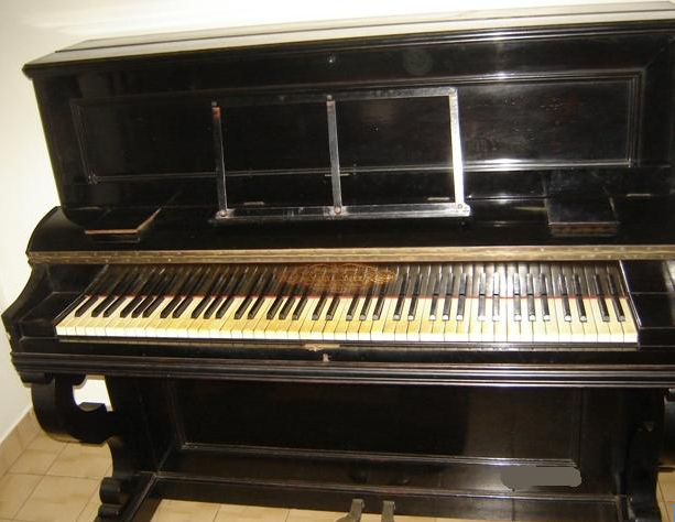 O velho piano