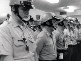 Imagem de LEI E ORDEM -  FREDERICK   WISEMAN