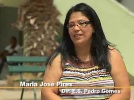 Imagem de Maria Jos� Pires - Dir. do Liceu Pedro Gomes - Fim das Aulas